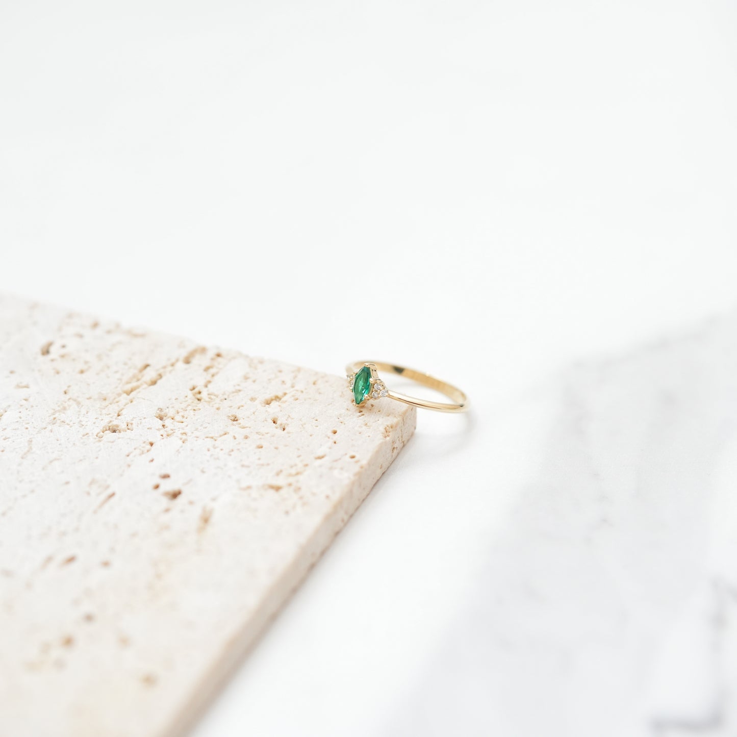 Thayen Ring