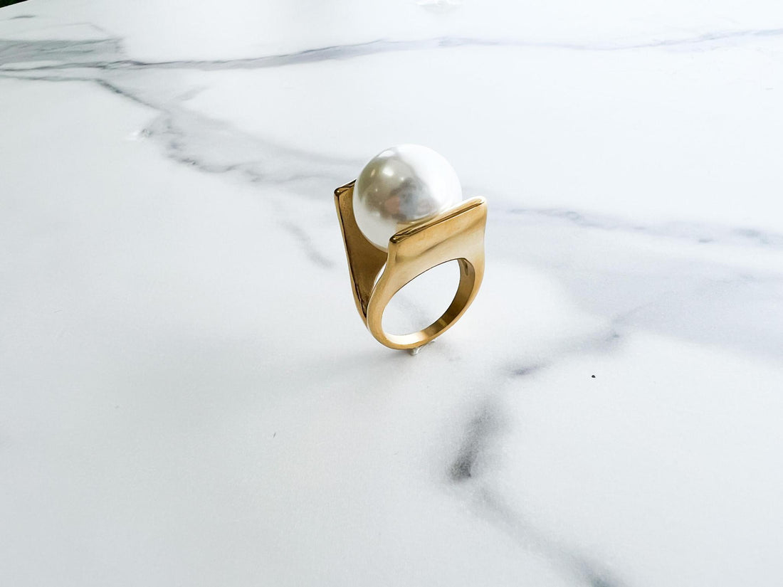 Big Pearl Ring
