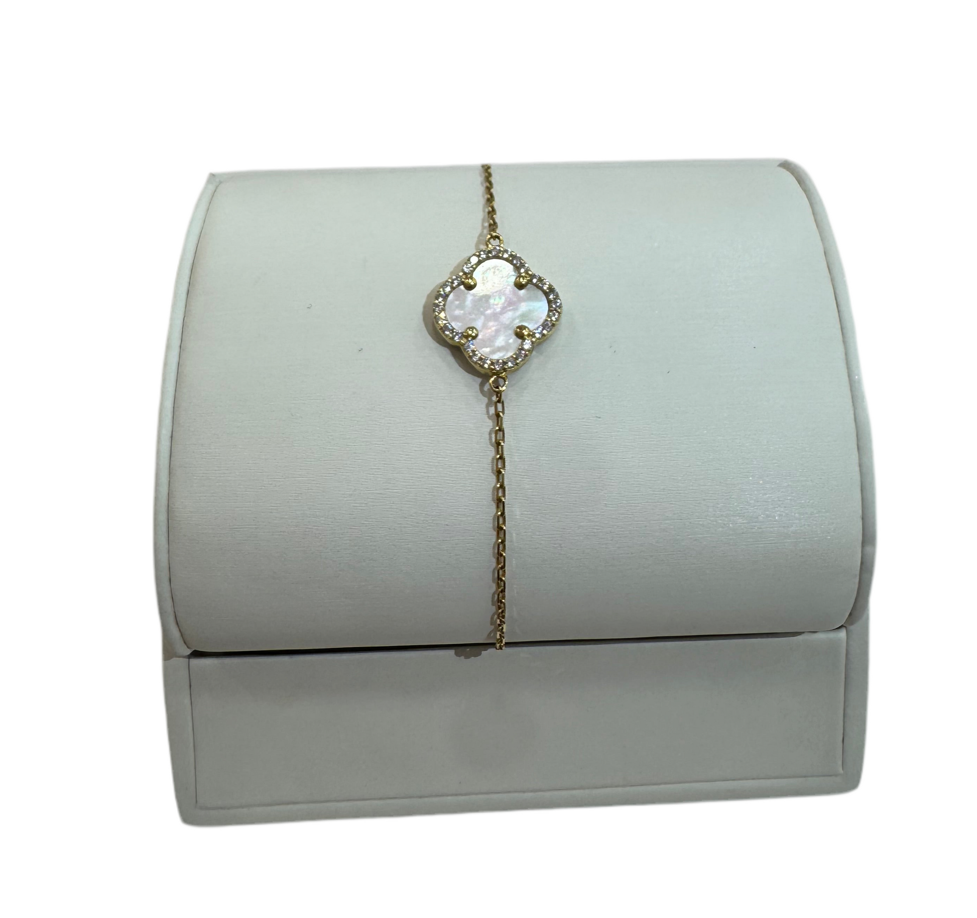 Jasel Jewelry gold plated bracelet with white clover design